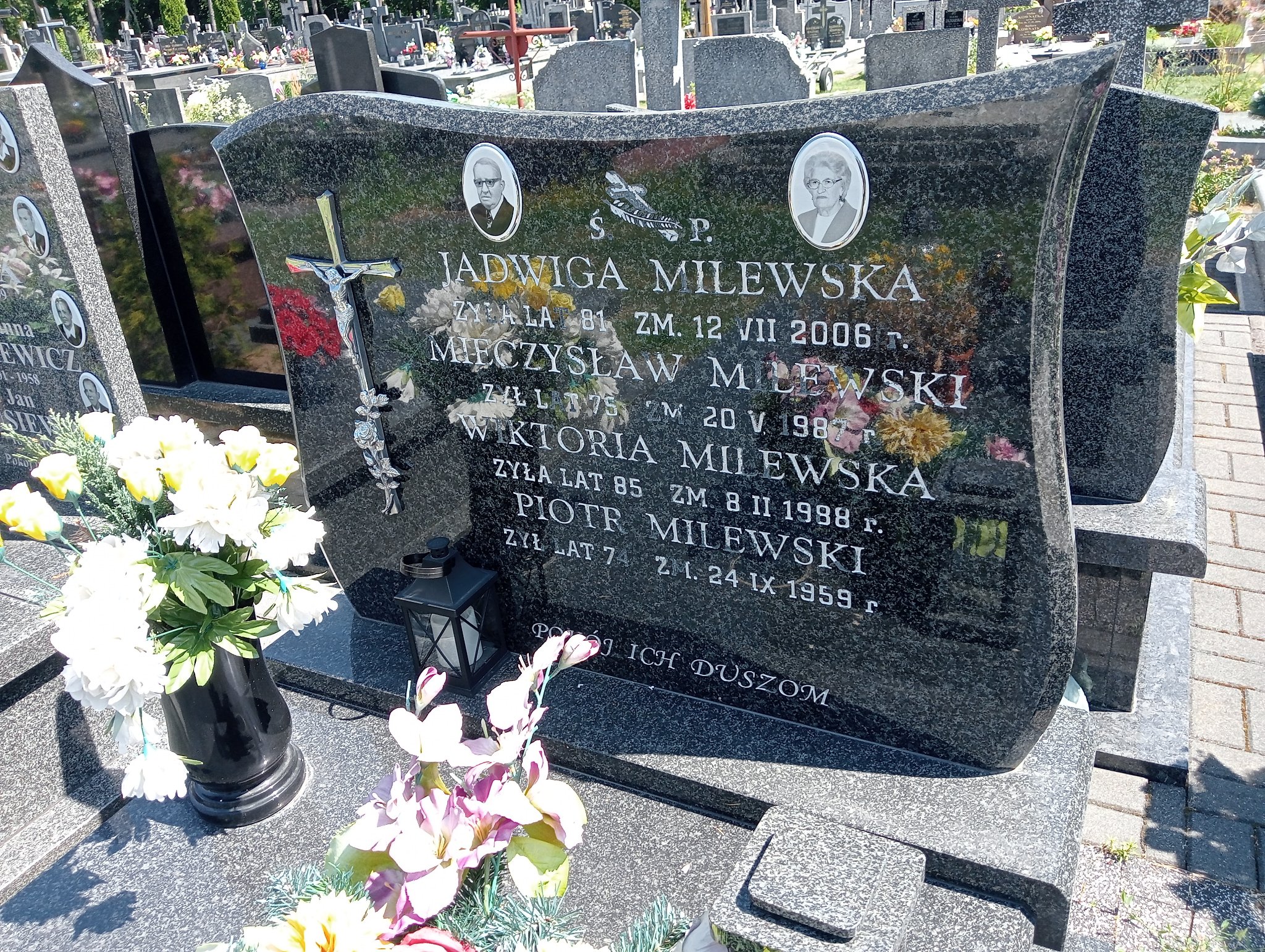 Wiktoria Milewska Mrozy - Grobonet - Wyszukiwarka osób pochowanych