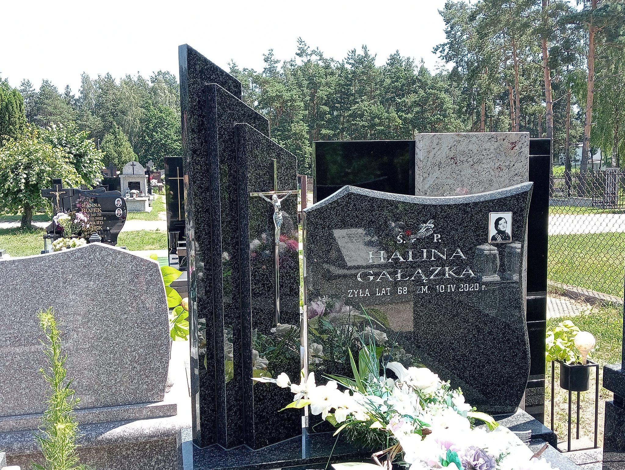 Halina Gałązka 1951 Mrozy - Grobonet - Wyszukiwarka osób pochowanych