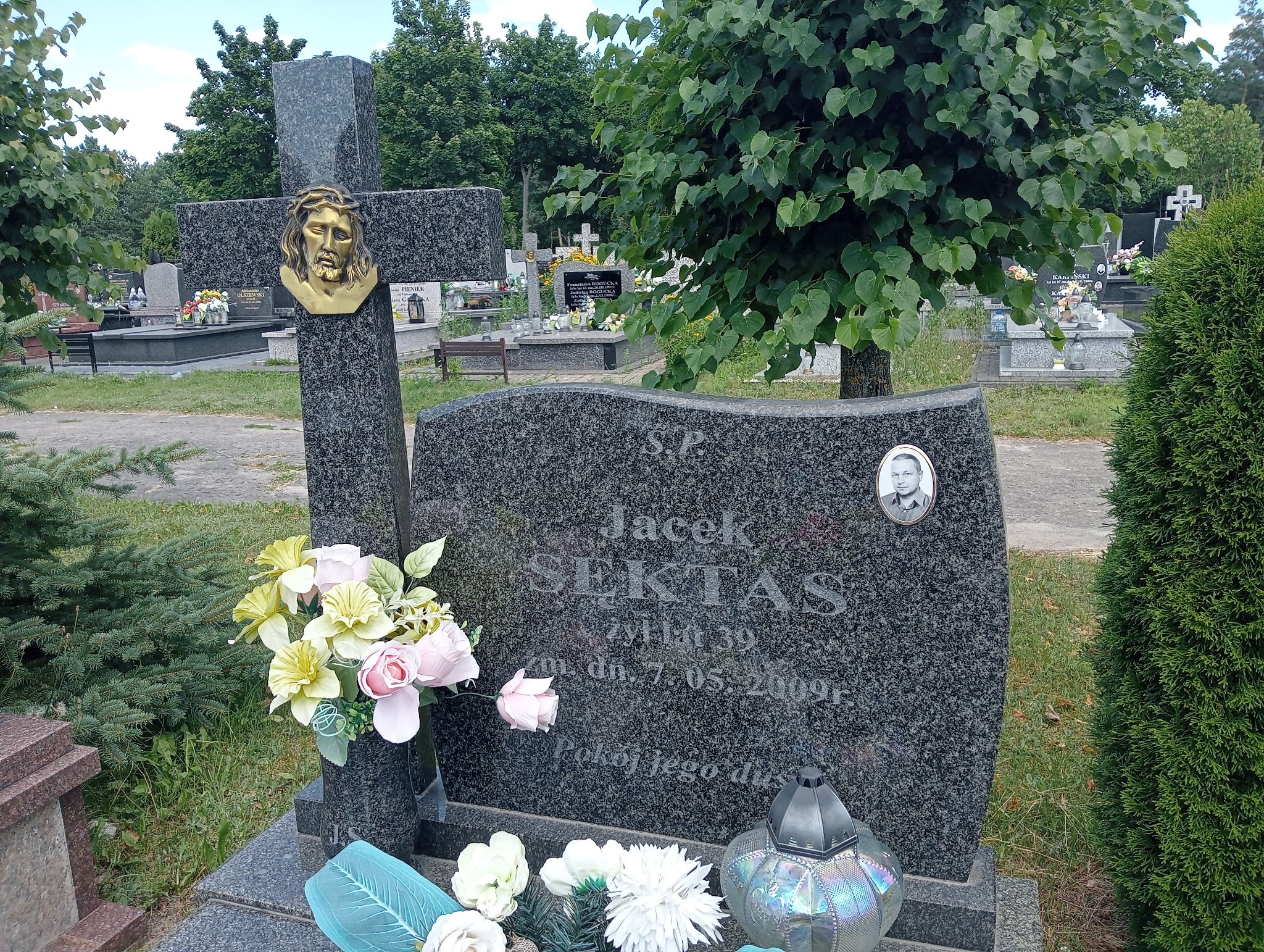 Jacek Sęktas Mrozy - Grobonet - Wyszukiwarka osób pochowanych